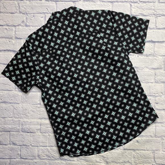 Original Use Button Down, Casual Geometric Short Sleeve Top - Picture 6 of 7